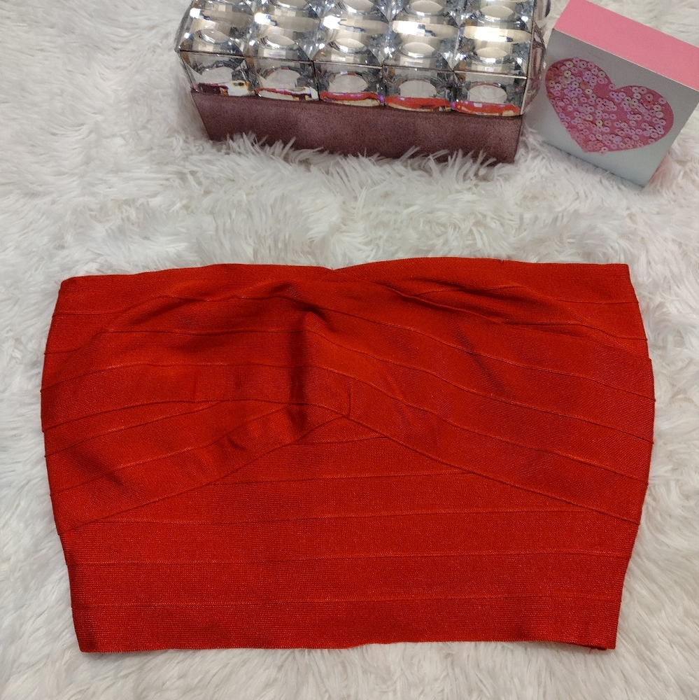 WOW Couture ♥️ Red Bandage Zip Up Top Small